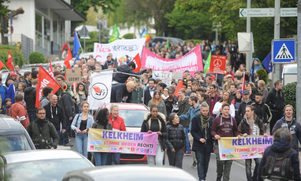 Foto von der Demonstration gegen eine Afd-Veranstaltung in Kelkheim 2017